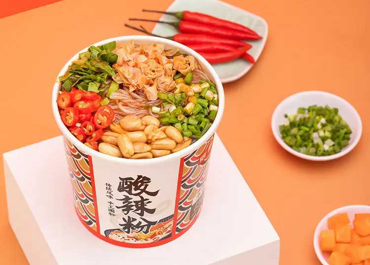 【品質(zhì)之選】桶裝泡面封口包裝生產(chǎn)線：攜手陳村、楊掌柜、金華、顧大嫂、統(tǒng)一，共鑄食品包裝新篇章